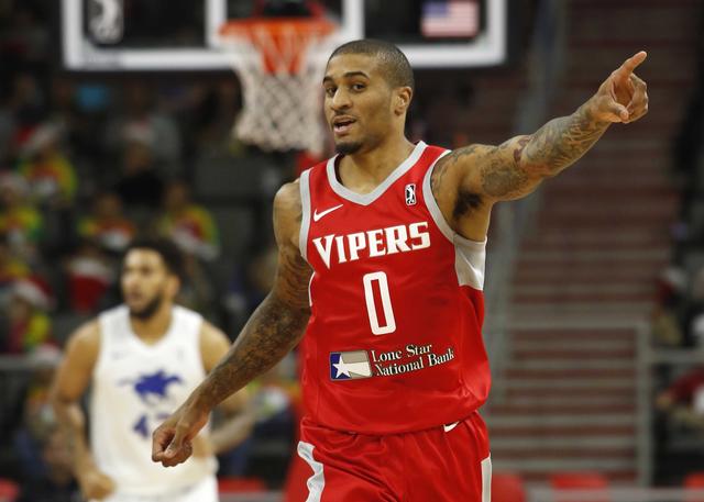 阶段显得略 阶段显得略